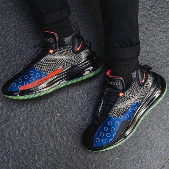 Nike Air max 720 waves • BRAND NEW • NEVER WORN • - Picture 2 of 16